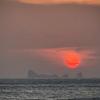 Otherworldly Sunset Koh Lanta
#travelingdermatologist #derm2go  #moroccandermatologist #rayavadee #k