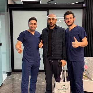 After the hair transplant operation. 
4.000 grets 
age:27 
germany 🇩🇪 #frankfurt #dortmund #stuttg