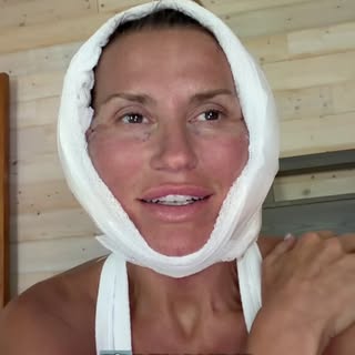Day 1 Post-Op

Recovery is a journey and every day brings you one step closer to your final result.
