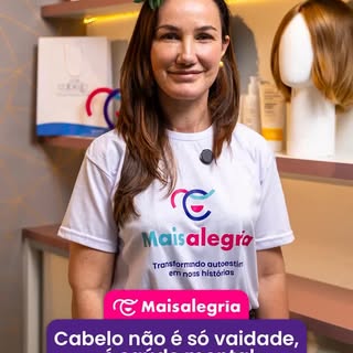 A perda dos fios durante o tratamento oncológico vai muito além da aparência. Ela pode afetar a iden