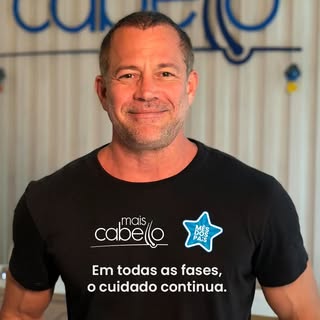 Tem uma hora em que a gente para de ver o pai só como herói, e passa a ver também o homem.

Alguém q