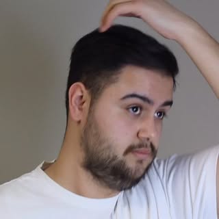 Samsun Saç Ekimi 🌟 ile hayalinizdeki güçlü ve doğal saçlara kavuşmaya hazır mısınız? 💇‍♂️✨ Saç dök