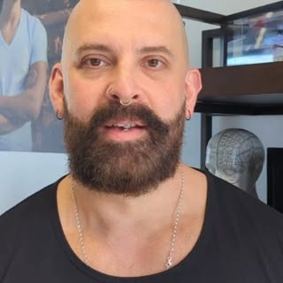 FAQ: Do you need to shave your head to have scalp micropigmentation?
.
.
.
#hairtattoo #scalpmicropi