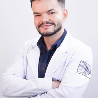 Hoje, no meu primeiro Dia do Médico como dermatologista, senti uma nostalgia ao relembrar toda a min