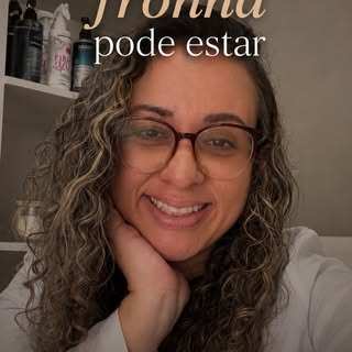 Você troca o shampoo, investe em tratamentos, compra vitaminas… mas continua dormindo na mesma fronh