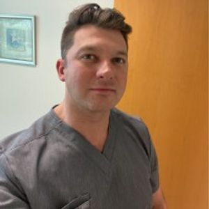 Dr. Danny Solovastru