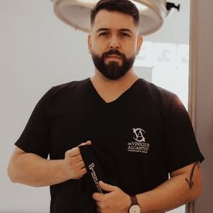 Dr. Vinicius Alcantud