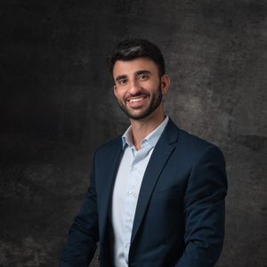 Dr. Lucas Eduardo