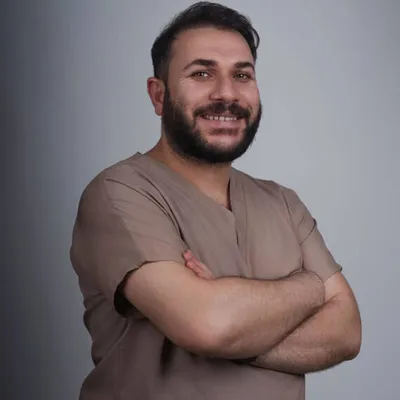 Dr. Vahap Ç.