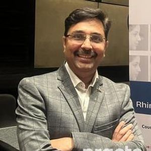 Dr. Hitesh Laad