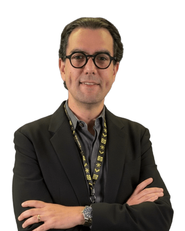 Dr. Marcos Kawasaki