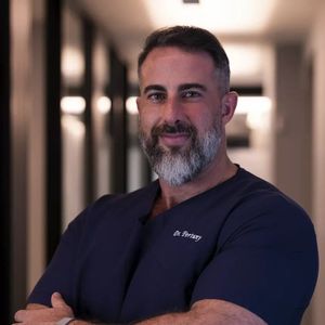 Dr. Fortuny