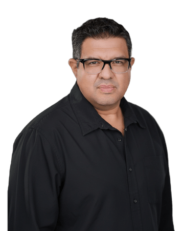 Dr. Adam Gomez