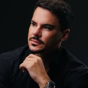Dr. Luis Eduardo Pires