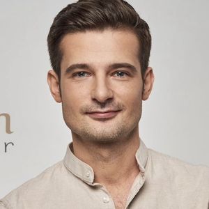 Dr. Artur Kierach