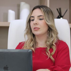 Dra Erica Vilhena