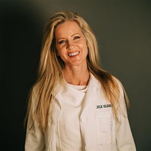Dr. Julie Karnes Kilgore