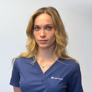 Dr. Noémi Vida