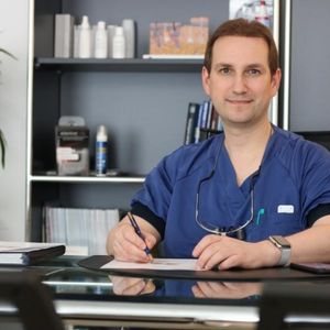 Dr. Harald Eberson