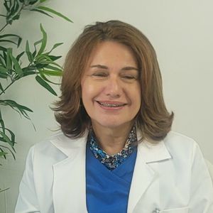 Dr. Alicia Vila