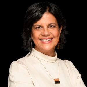 Dr. Ariadna Hernández