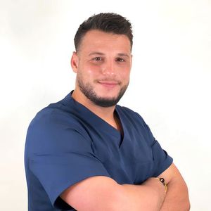 Dr. Bilal Pruzsina