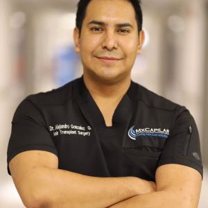Dr. Alejandro González Quiroz