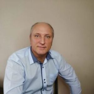 Dr. Aleksander Haretski