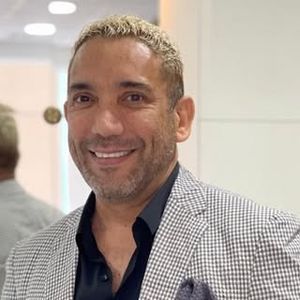 Dr. Alexis Enamorado Rodriguez