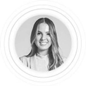 Dr. Debora Gomes Vieira