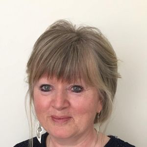 Julie Tate