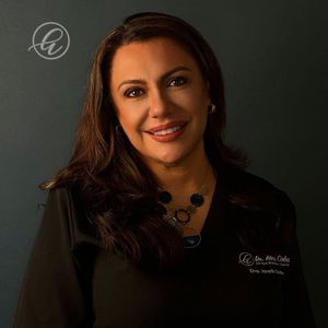 Dr. Alex Coba