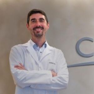 Dr. Rodrigo Cuesta Schafer