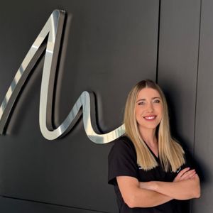 Dr. Noelia España