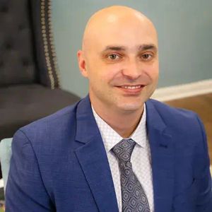 Dr. Emil Shakov