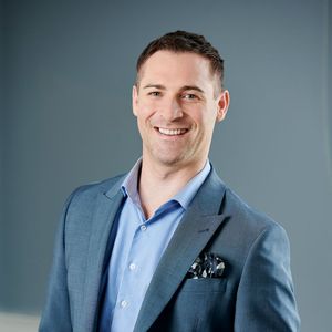 Dr. Matthew Holman