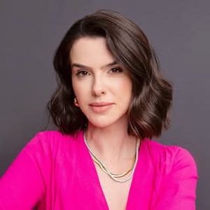 Dr. Letícia Pedro