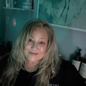 Kimberly Schoen