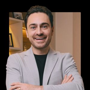 Dr. Fernando Franco