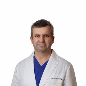 Dr. David J Vondrys