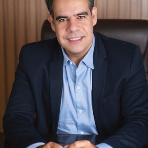 Dr. Igor Bottura