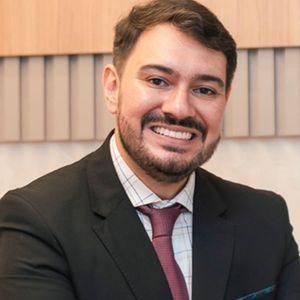 Dr. Rodrigo Paiva