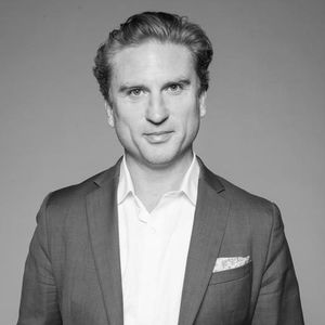 Dr. Daniel Gross