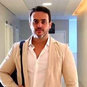 Dr. Luciano Andrade