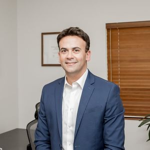 Dr. Hani Rayess