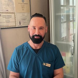 Dr. Xavier Goodarzian