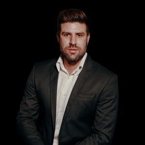 Dr. Gustavo Kovalhuk