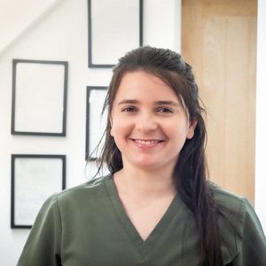 Dr. Dayane Souza