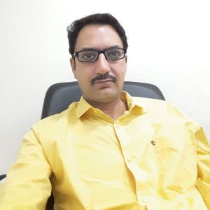 Dr. Rajat Kapoor