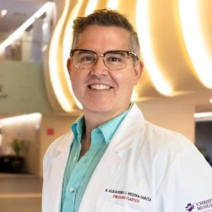 Dr. Alejandro Medina Garcia